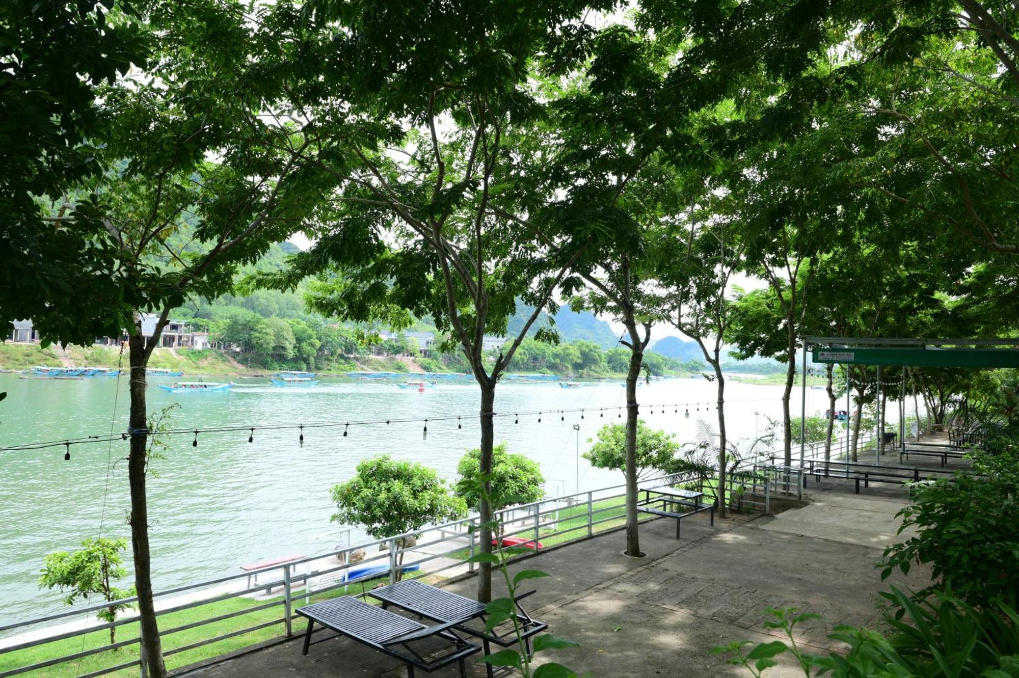 Restful River Bungalow Phong Nha Exteriör bild