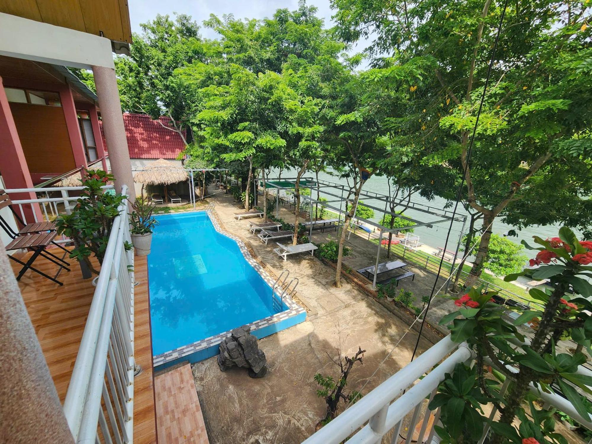 Restful River Bungalow Phong Nha Exteriör bild